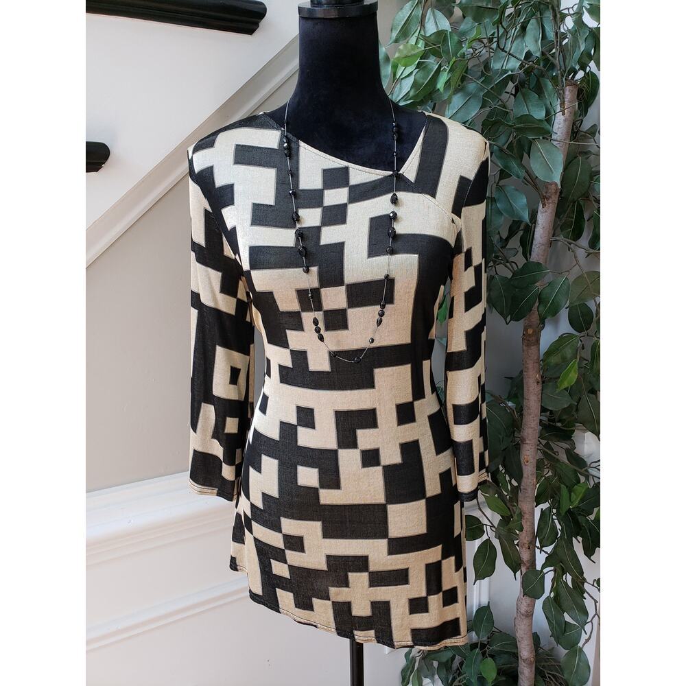 Peck & Peck Top Blouse Womens S Beige Black Geometric Print Long Sleeve Pullover